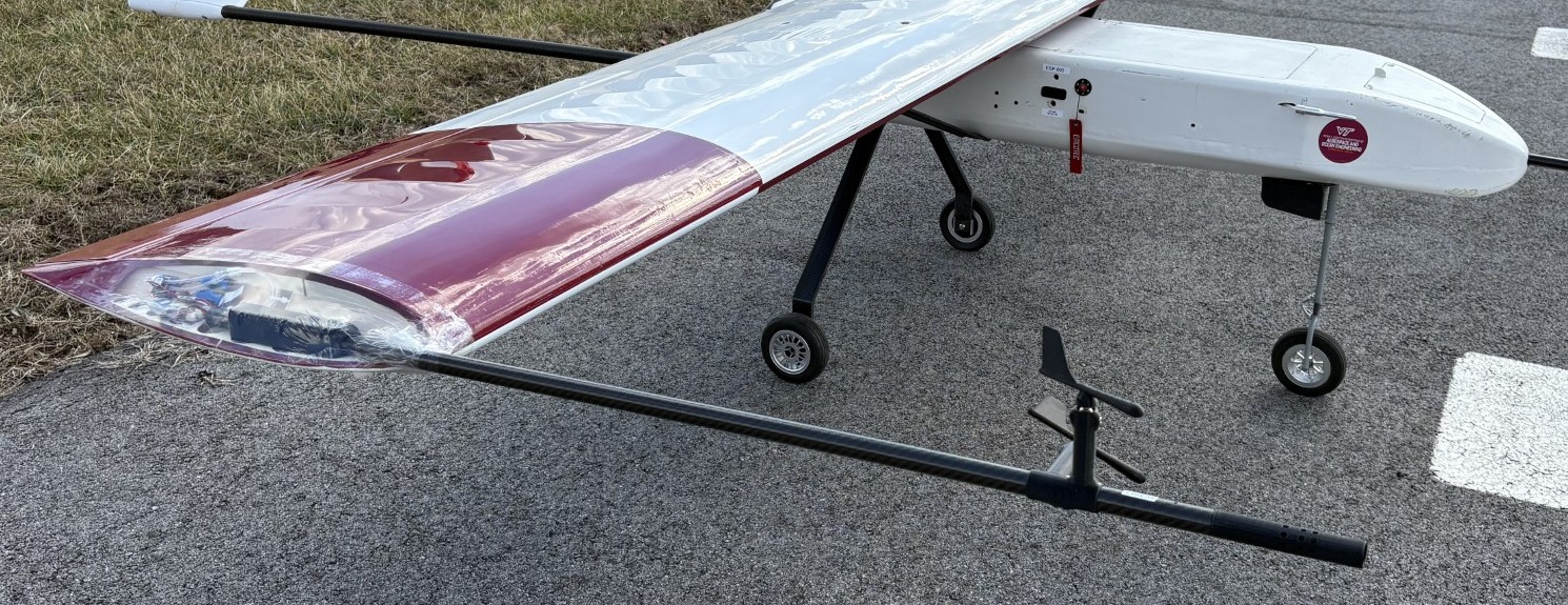 Fixed-wing UAV equipped with a wing-mounted air-data probe